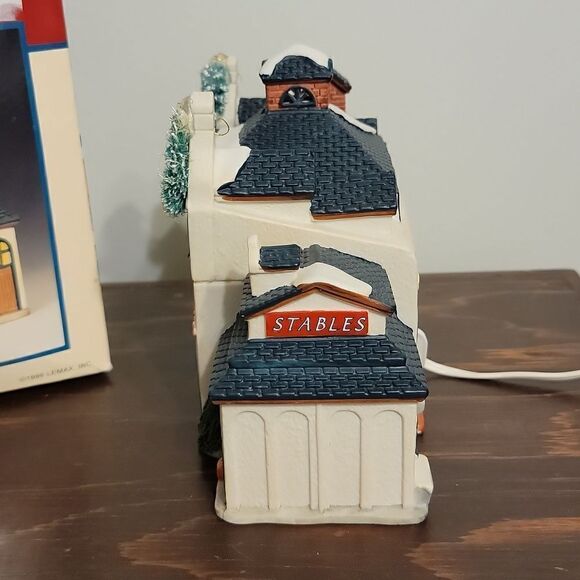 Lemax Cuddington Village Pickwick Carriage House 1999 # 288699 - Picture 2 of 10